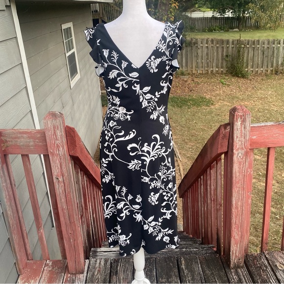La Belle Black and White Floral Midi Dress Cap Ruffle Sleeve Vintage Y2K Medium - Picture 7 of 11